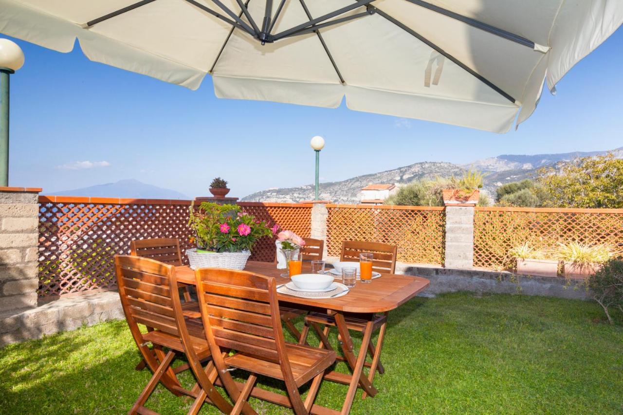 Shanti Home - Restaurant Di Aversano Salvatore Сорренто Экстерьер фото